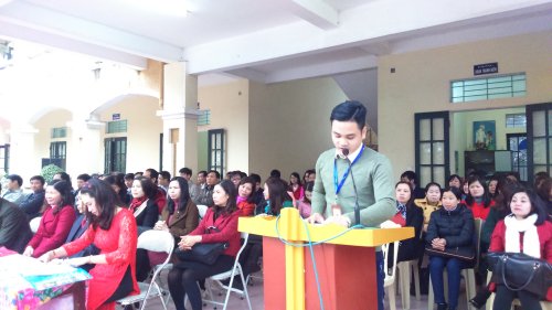 SV phát biểu.JPG