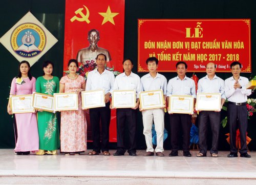 Tổ xuất sắc.JPG