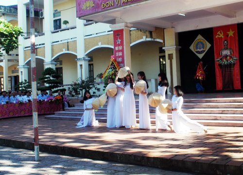 Văn nghệ.JPG