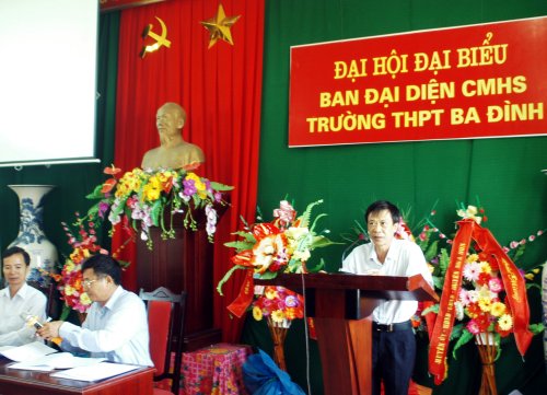 Đảng ủy phát biểu.JPG